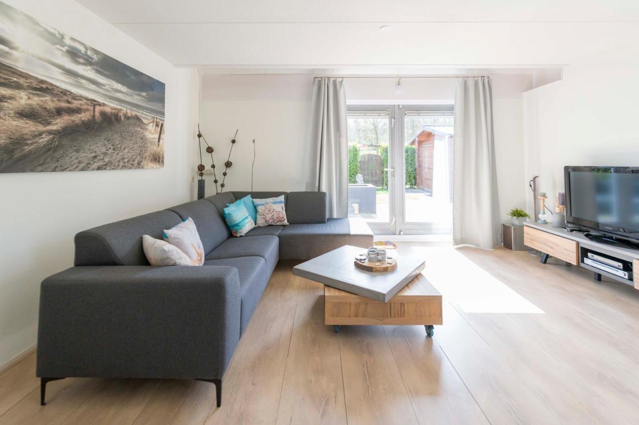 וומלדינגה Vakantiehuis Op Villapark Oesterbaai Aan Zee , Met Speeltuin Grenzend Aan De Tuin מראה חיצוני תמונה