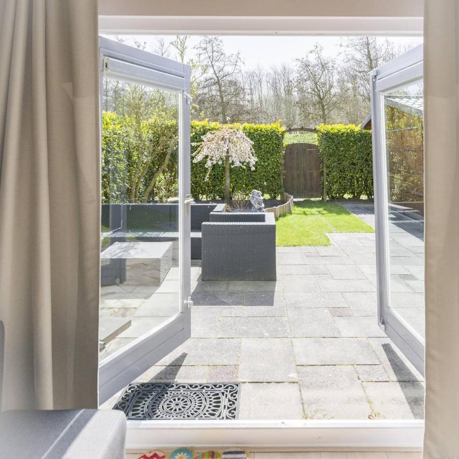 וומלדינגה Vakantiehuis Op Villapark Oesterbaai Aan Zee , Met Speeltuin Grenzend Aan De Tuin מראה חיצוני תמונה